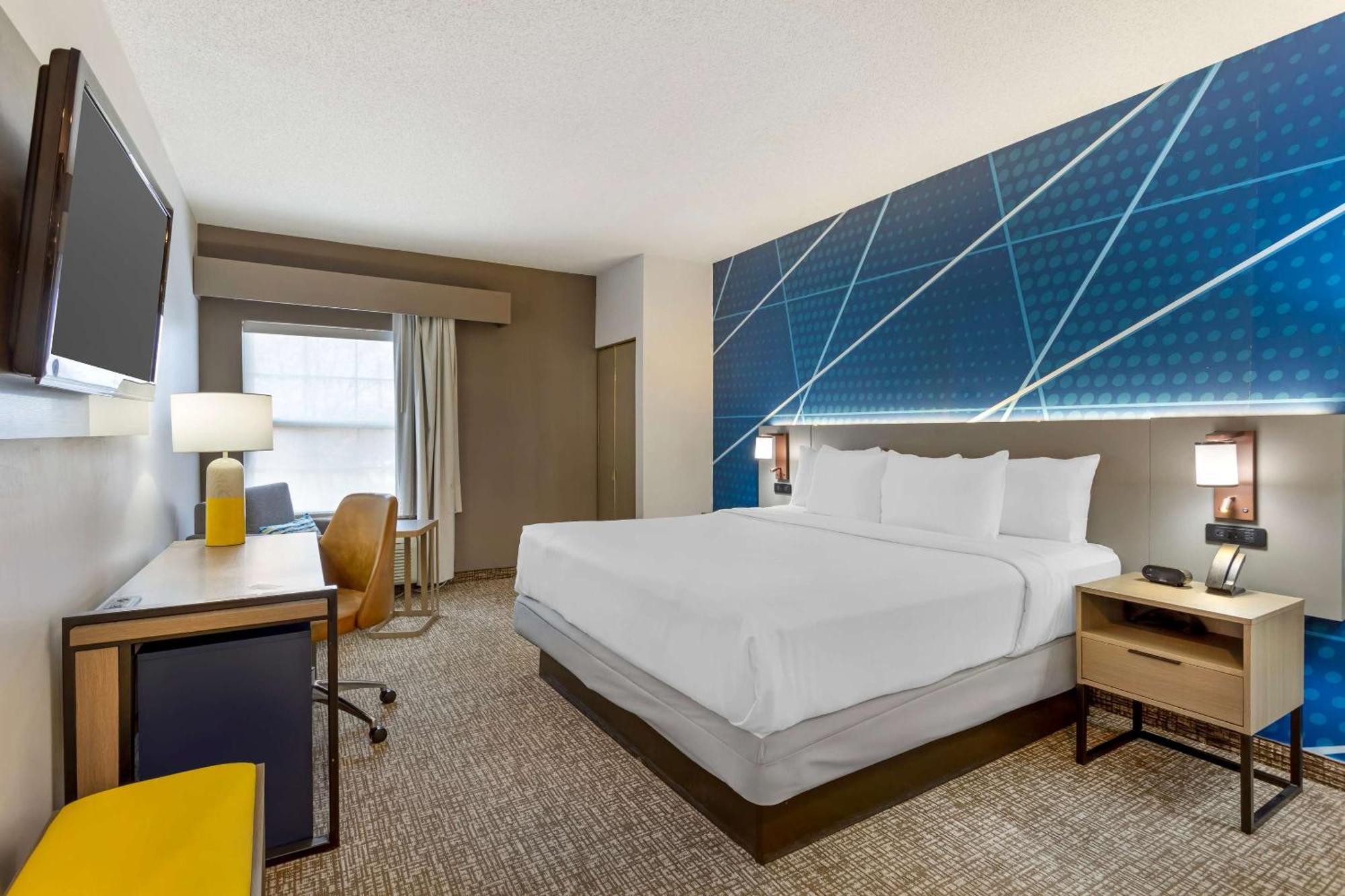 Comfort Suites East Brunswick - South River Exteriör bild