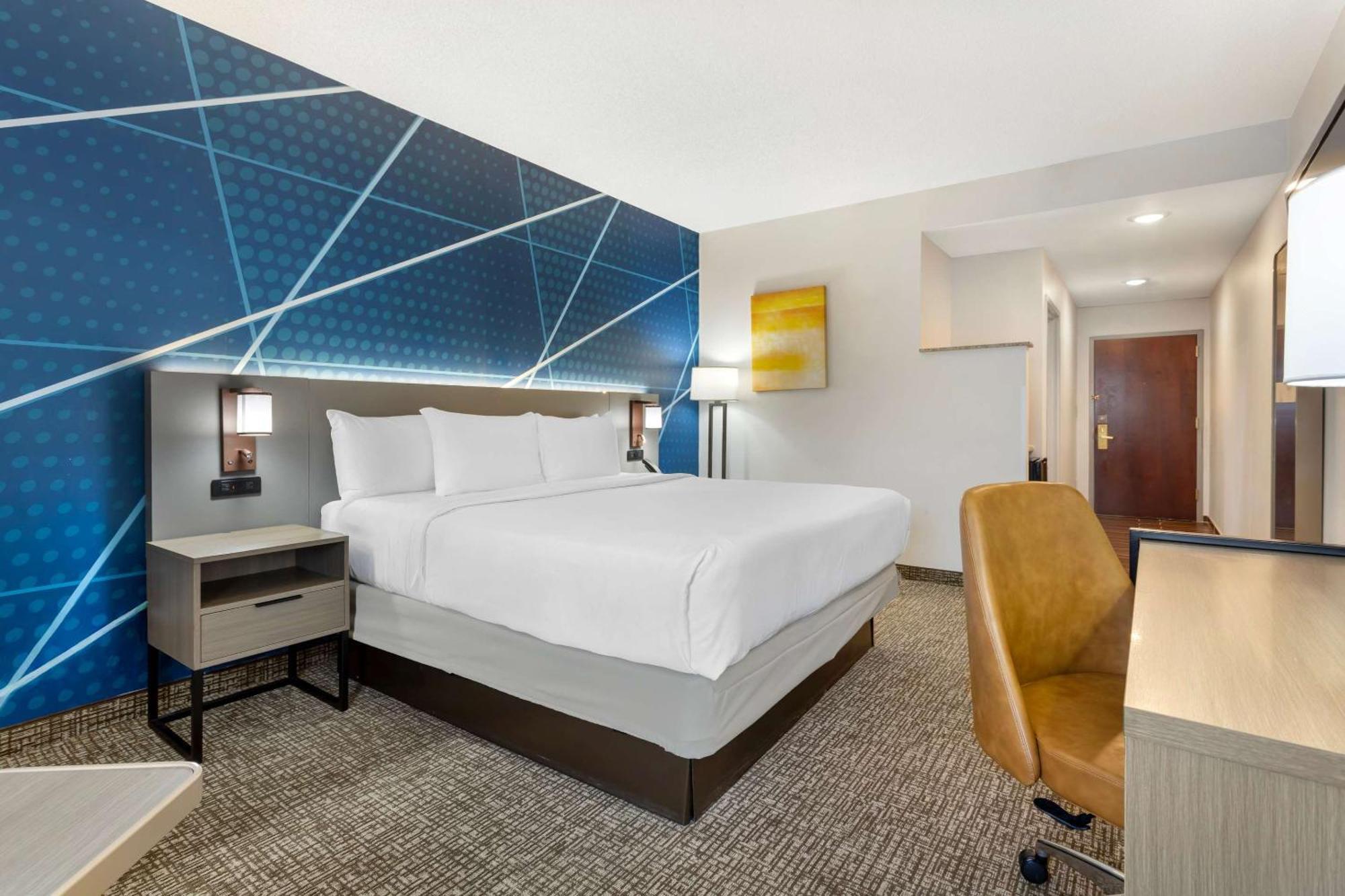 Comfort Suites East Brunswick - South River Exteriör bild