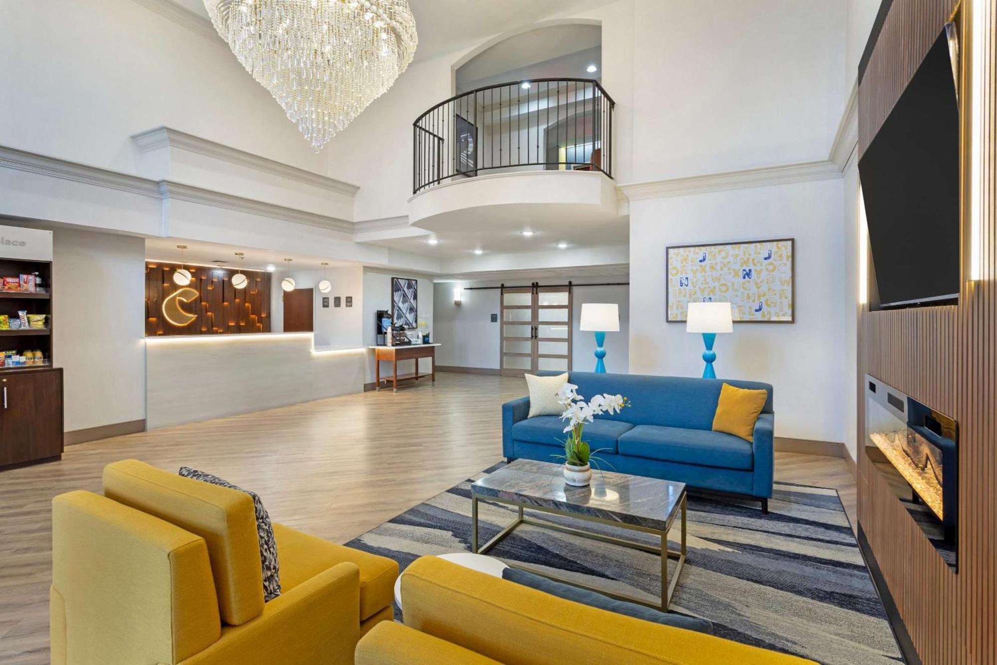 Comfort Suites East Brunswick - South River Exteriör bild
