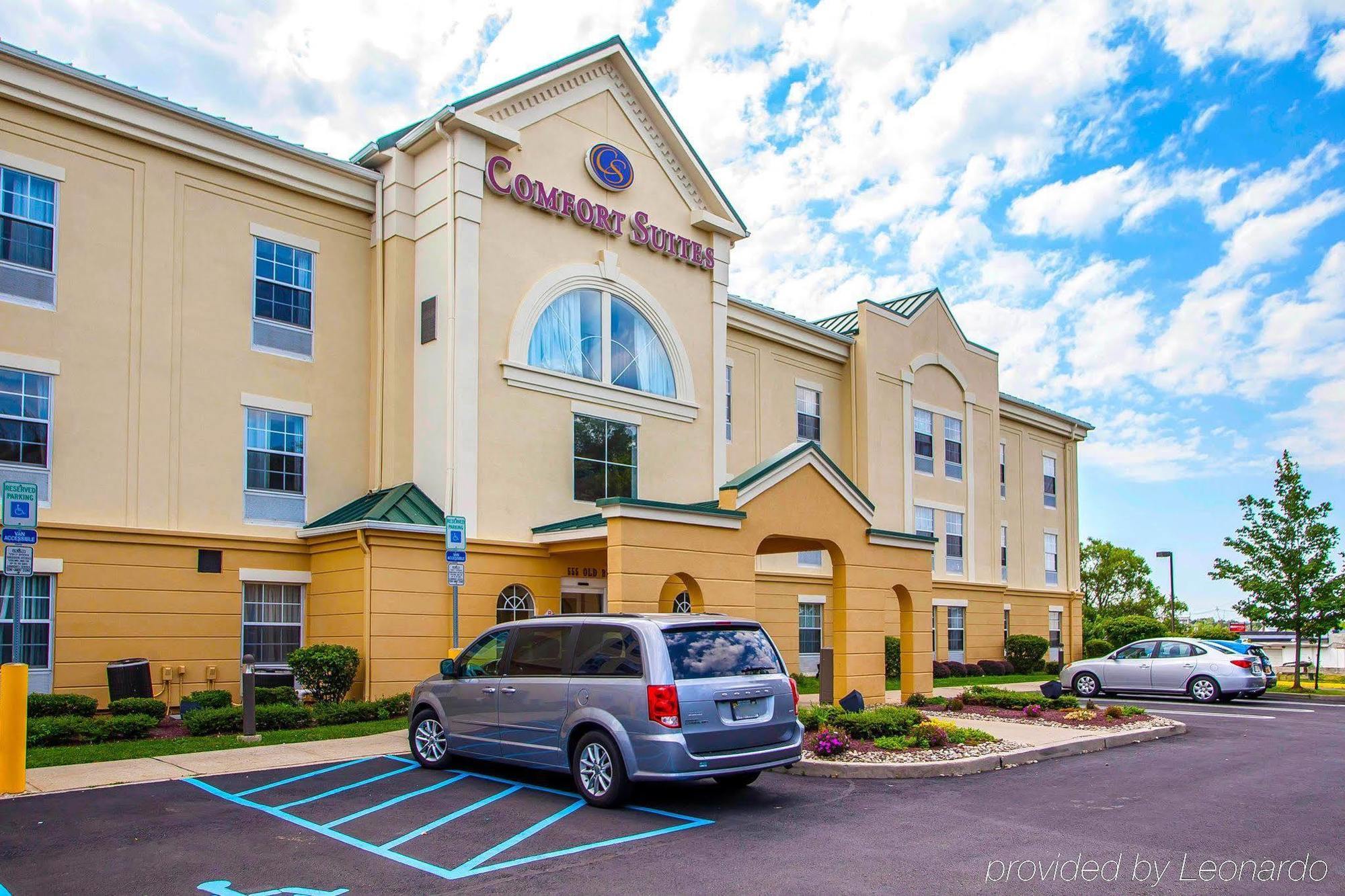 Comfort Suites East Brunswick - South River Exteriör bild