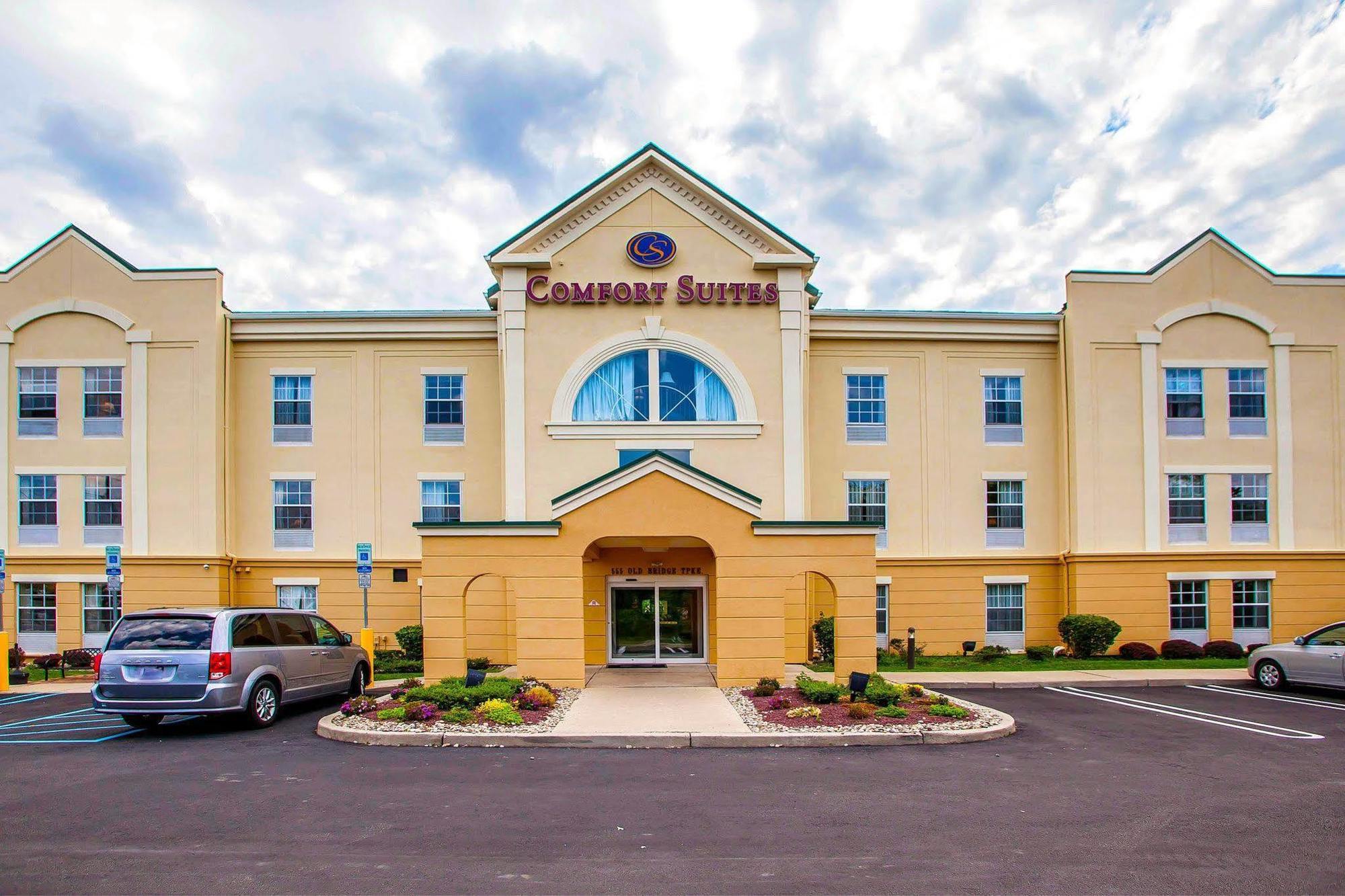 Comfort Suites East Brunswick - South River Exteriör bild